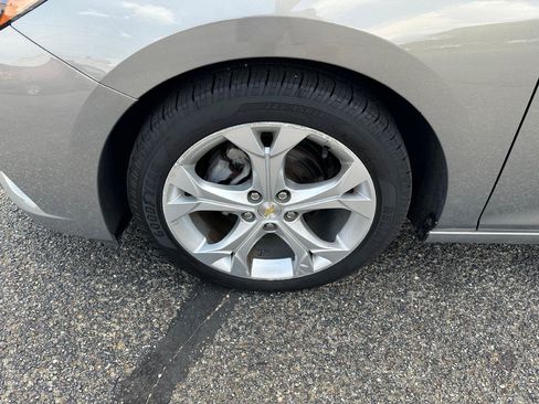 Certified 2017 Chevrolet Cruze Premier FWD image 7
