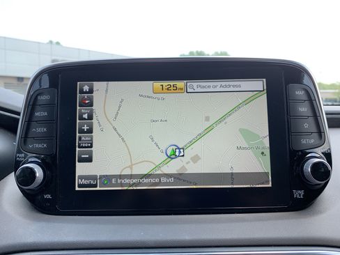 Used 2020 Hyundai Santa Fe Limited w/ Cargo Package FWD image 23