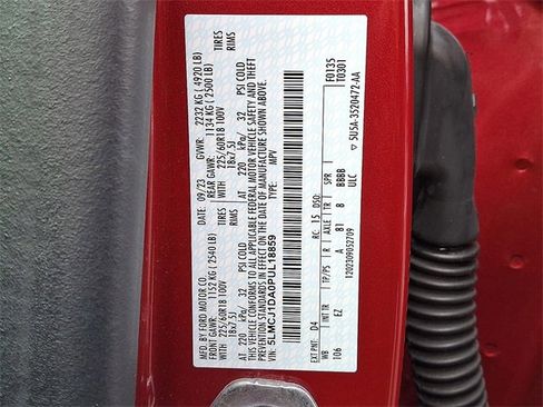 Used 2023 Lincoln Corsair AWD image 26