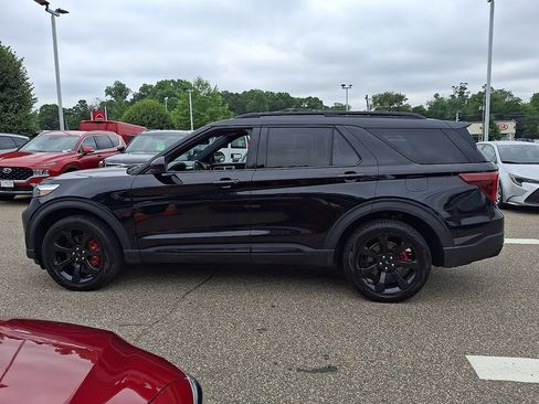 Used 2022 Ford Explorer ST w/ ST Street Pack AWD/4WD image 5