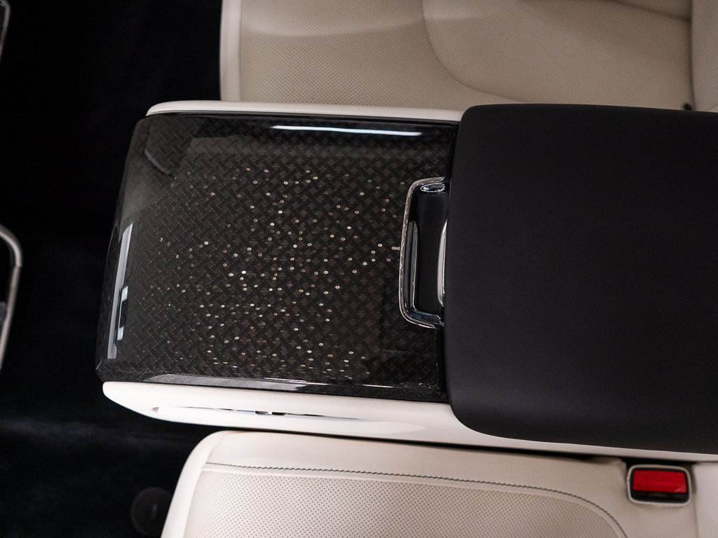 Certified 2022 Rolls-Royce Cullinan Black Badge w/ Dark Exterior Package AWD/4WD image 28