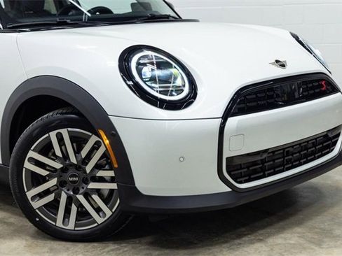 Certified 2025 MINI Cooper S image 6
