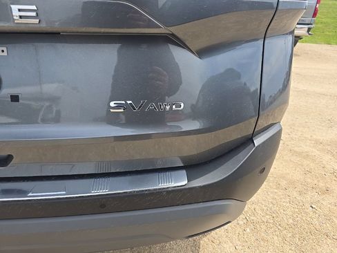 Used 2023 Nissan Rogue SV w/ SV Premium B Package AWD/4WD image 3
