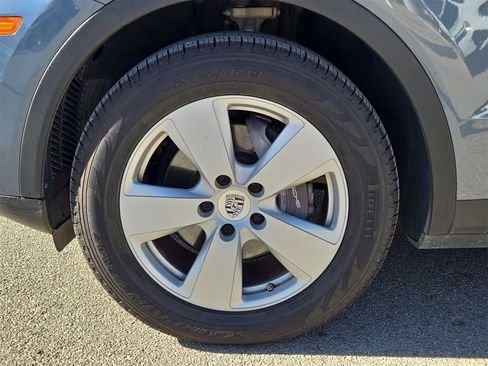 Used 2019 Porsche Cayenne image 11