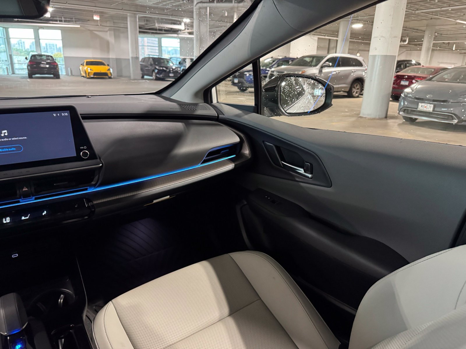Used 2025 Toyota Prius XLE AWD/4WD image 34