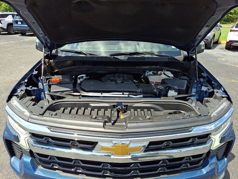 Used 2024 Chevrolet Silverado 1500 LT AWD/4WD image 28