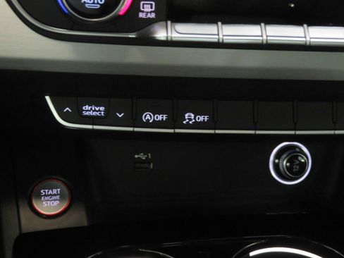 Used 2020 Audi S4 Premium w/ Convenience Package image 37