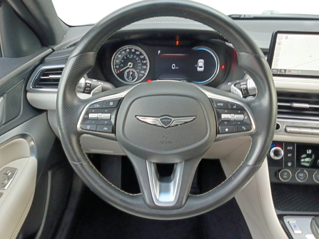 Used 2025 Genesis G70 2.5T RWD image 21