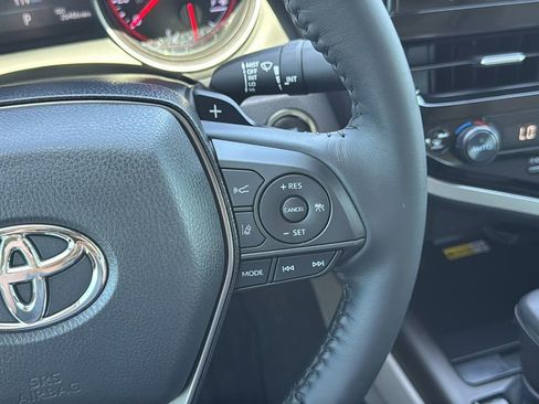 Used 2022 Toyota Camry XSE w/ Navigation Package image 25