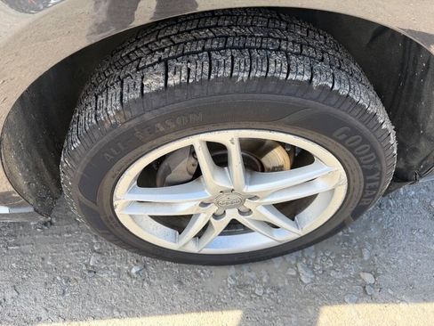 Used 2016 Audi Q5 2.0T Premium Plus w/ Technology Package image 12