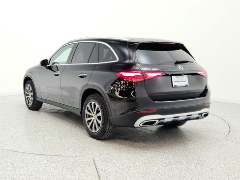 Used 2024 Mercedes-Benz GLC 300 image 7