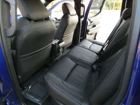 Used 2025 Toyota Tacoma TRD Off-Road w/ TRD Off Road Upgrade Package image 43