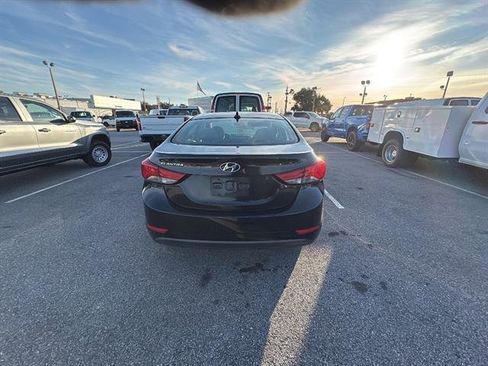 Used 2014 Hyundai Elantra SE w/ Option Group 02 image 6