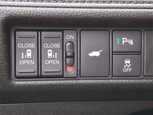 Certified 2025 Honda Odyssey Touring image 25