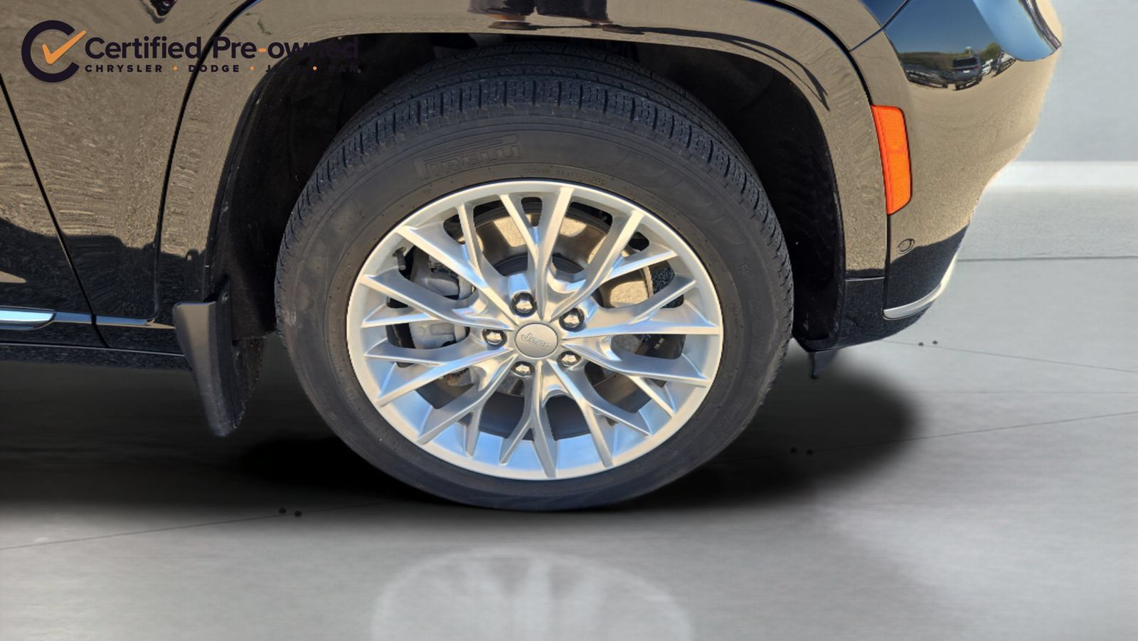 Certified 2021 Jeep Grand Cherokee L Summit w/ Advanced Protech Group IV AWD/4WD image 32