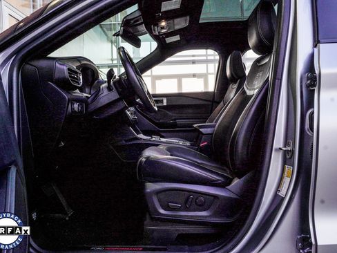 Used 2022 Ford Explorer ST image 16
