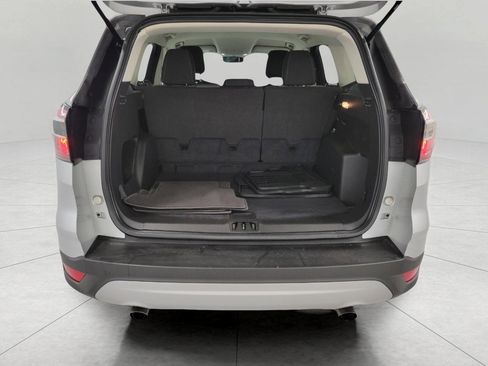 Used 2017 Ford Escape SE w/ SE Cold Weather Package AWD/4WD image 15