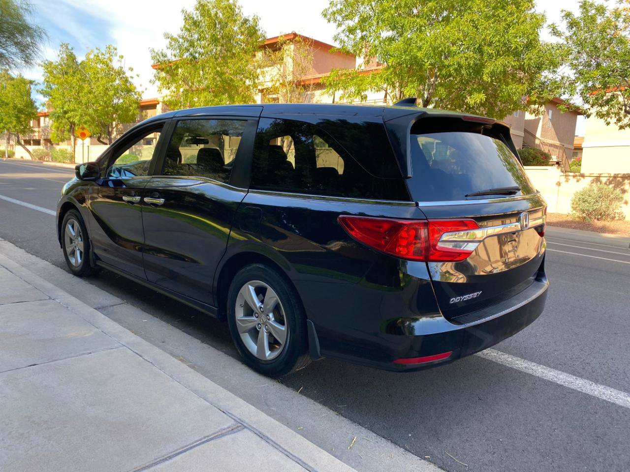 Used 2019 Honda Odyssey EX image 12