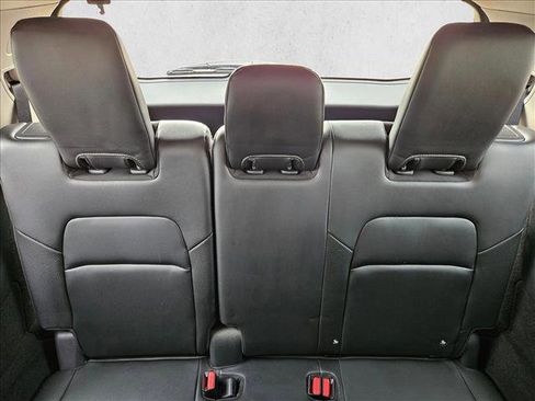 Used 2024 Nissan Pathfinder SL FWD image 20