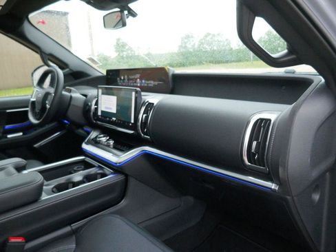 New 2026 Ford Expedition Platinum AWD/4WD image 10