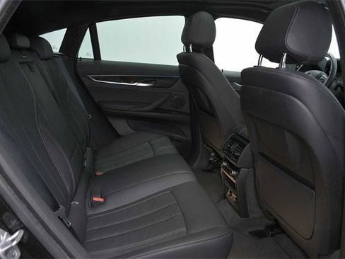 Used 2019 BMW X6 sDrive35i w/ Convenience Package image 17