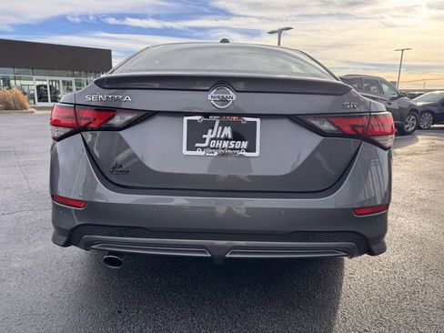 Used 2022 Nissan Sentra SR w/ SR Premium Package image 4