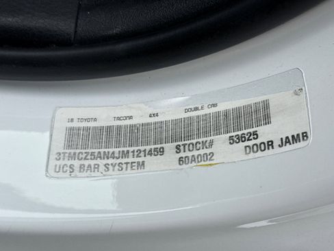 Used 2018 Toyota Tacoma SR image 36