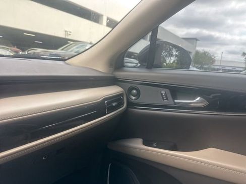 Used 2021 Lincoln Nautilus Reserve image 25