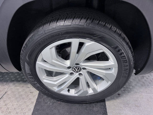 Certified 2023 Volkswagen Atlas SE w/ Panoramic Sunroof Package FWD image 16