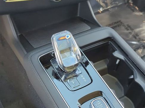 New 2025 Volvo XC90 B6 Plus w/ Protection Package Premier image 30