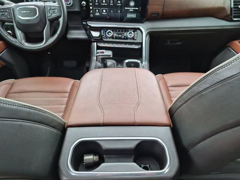 Used 2024 GMC Sierra 1500 Denali Ultimate AWD/4WD image 23