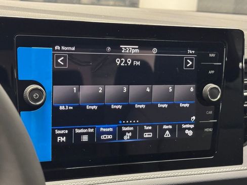 New 2025 Volkswagen Jetta SEL image 28