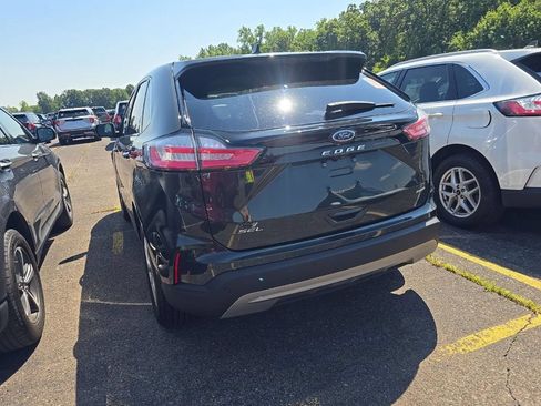 Used 2024 Ford Edge SEL w/ Convenience Package AWD/4WD image 3