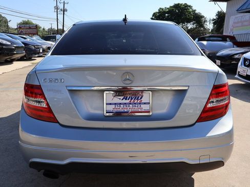 Used 2014 Mercedes-Benz C 250 Sedan image 6