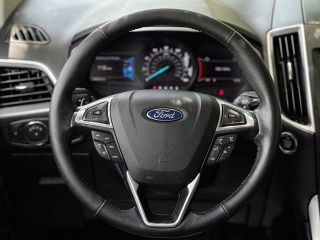 Used 2016 Ford Edge SEL w/ Equipment Group 201A AWD/4WD image 29