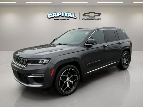 Used 2022 Jeep Grand Cherokee Summit image 1