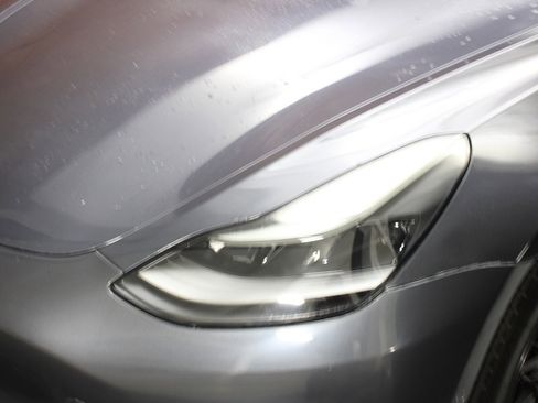 Used 2022 Tesla Model 3 Long Range image 4
