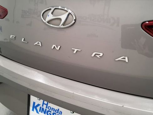 Used 2020 Hyundai Elantra Value Edition FWD image 38