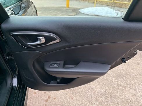 Used 2016 Chrysler 200 C w/ Sun & Sound Group image 22
