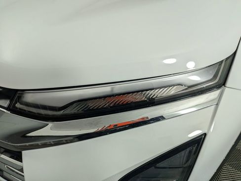 New 2026 Chevrolet Equinox LT image 13