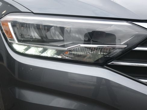 Used 2021 Volkswagen Jetta S image 11