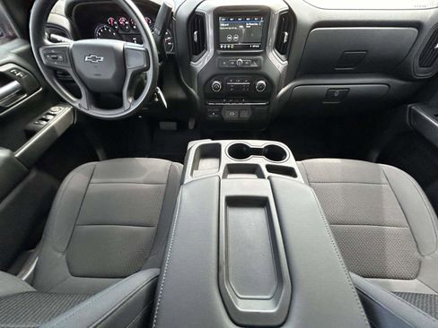 Used 2019 Chevrolet Silverado 1500 Custom Trail Boss w/ Custom Convenience Package AWD/4WD image 12
