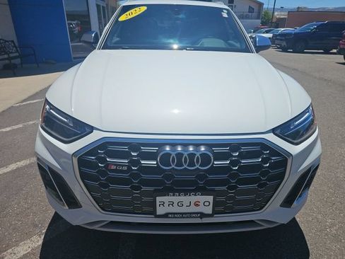 Used 2022 Audi SQ5 Premium Plus w/ Premium Plus Package AWD/4WD image 3
