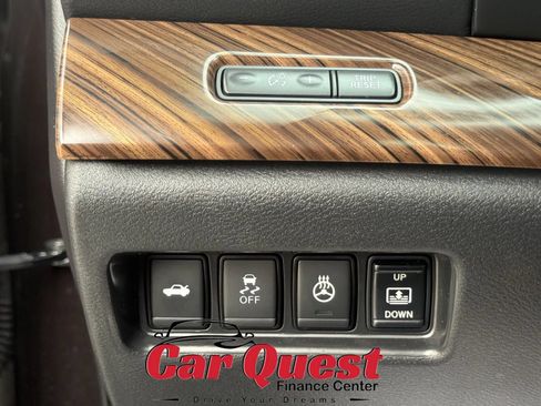Used 2017 Nissan Maxima Platinum w/ Interior Lighting Package FWD image 30