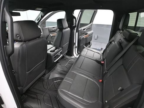 Used 2020 Chevrolet Silverado 1500 High Country AWD/4WD image 36