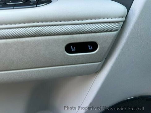 Used 2025 Hyundai Ioniq 5 Limited image 33