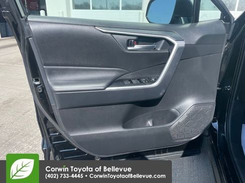 Used 2025 Toyota RAV4 XLE image 10