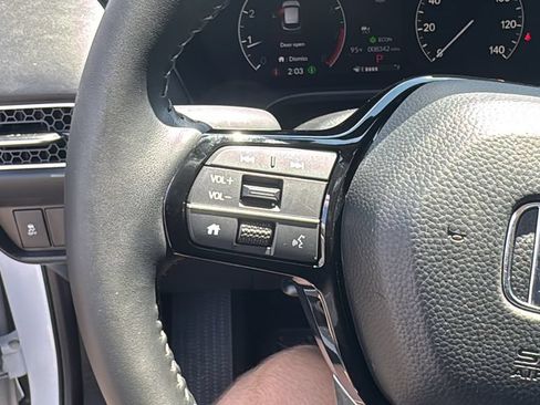 Used 2026 Honda HR-V EX-L image 16