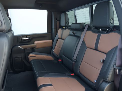 Used 2023 Chevrolet Silverado 2500 High Country w/ Z71 Off-Road Package image 39