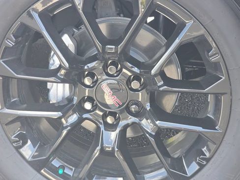 New 2026 GMC Yukon Elevation AWD/4WD image 10